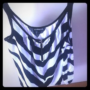 Cute black and white express top